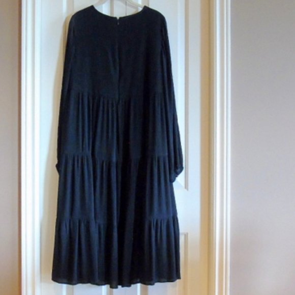 LOFT Dress Black Tiered Small Tall New Never Worn - Picture 9 of 9